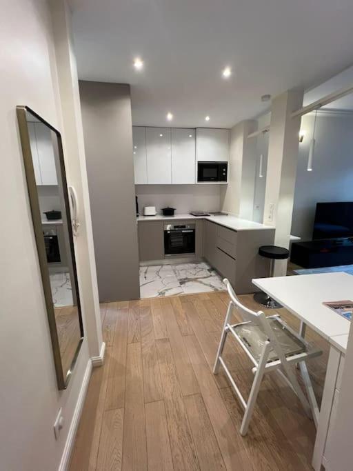 Charmant Appartement Alesia Paris Extérieur photo